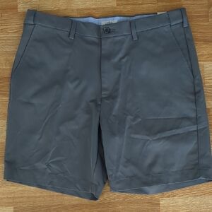 Mens Flat Front Dark Gray Shorts by Croft & Barrow, Size 38, NEW, nwt